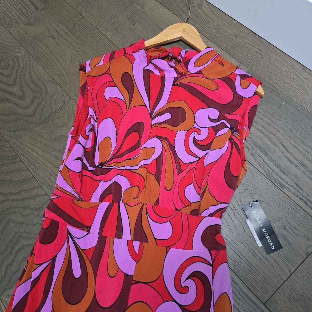 🆕️ Donna Morgan Retro Mock Neck Flare Lef Jumpsuit in Red & Lavender - Picture 6 of 11